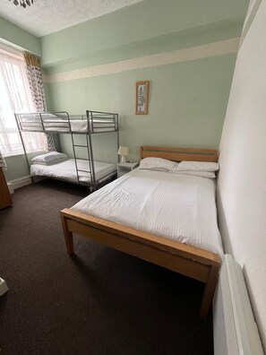 Family Room, City View | Free WiFi