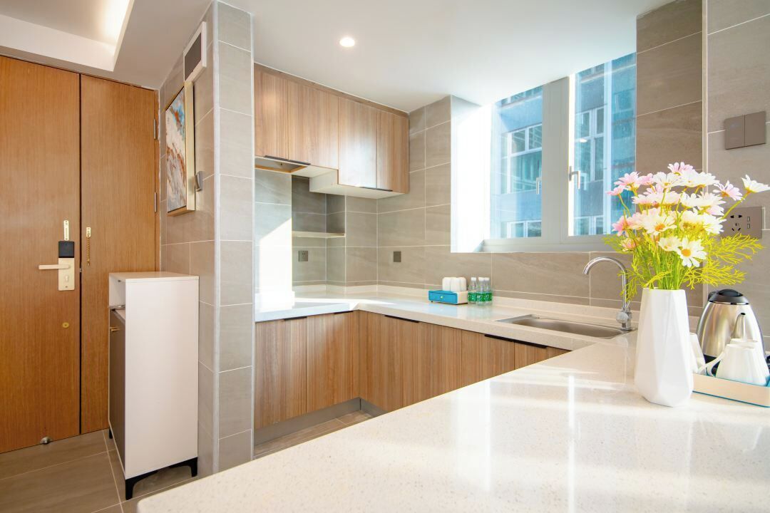 Family Suite, Balcony, City View | Private kitchen | Microwave