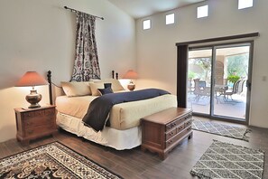 3 habitaciones, escritorio, tabla de planchar con plancha y wifi gratis 