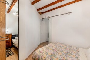 Fer et planche à repasser, Wi-Fi, draps fournis