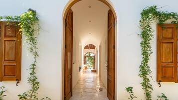 Enceinte de lâhĂ©bergement