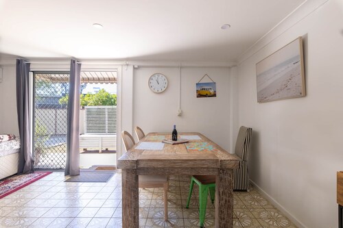 Romantic Escape - close to airport