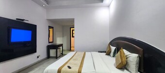 Hotel Grand Central Near Karolbagh Metro