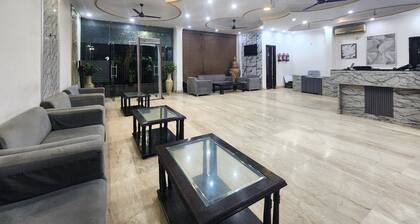 Hotel Grand Central Near Karolbagh Metro