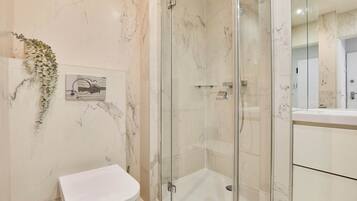 Dusche, Haartrockner