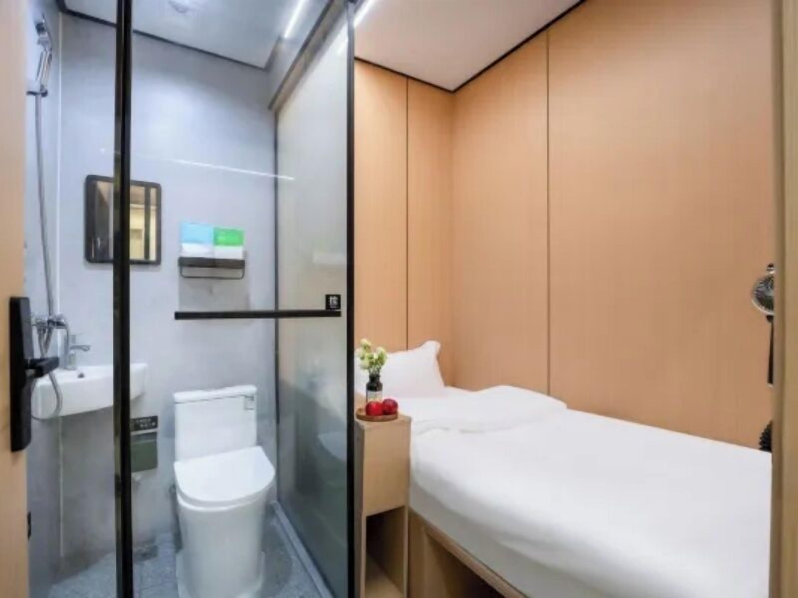 Single Room, 1 Twin Bed, Private Bathroom | Free WiFi