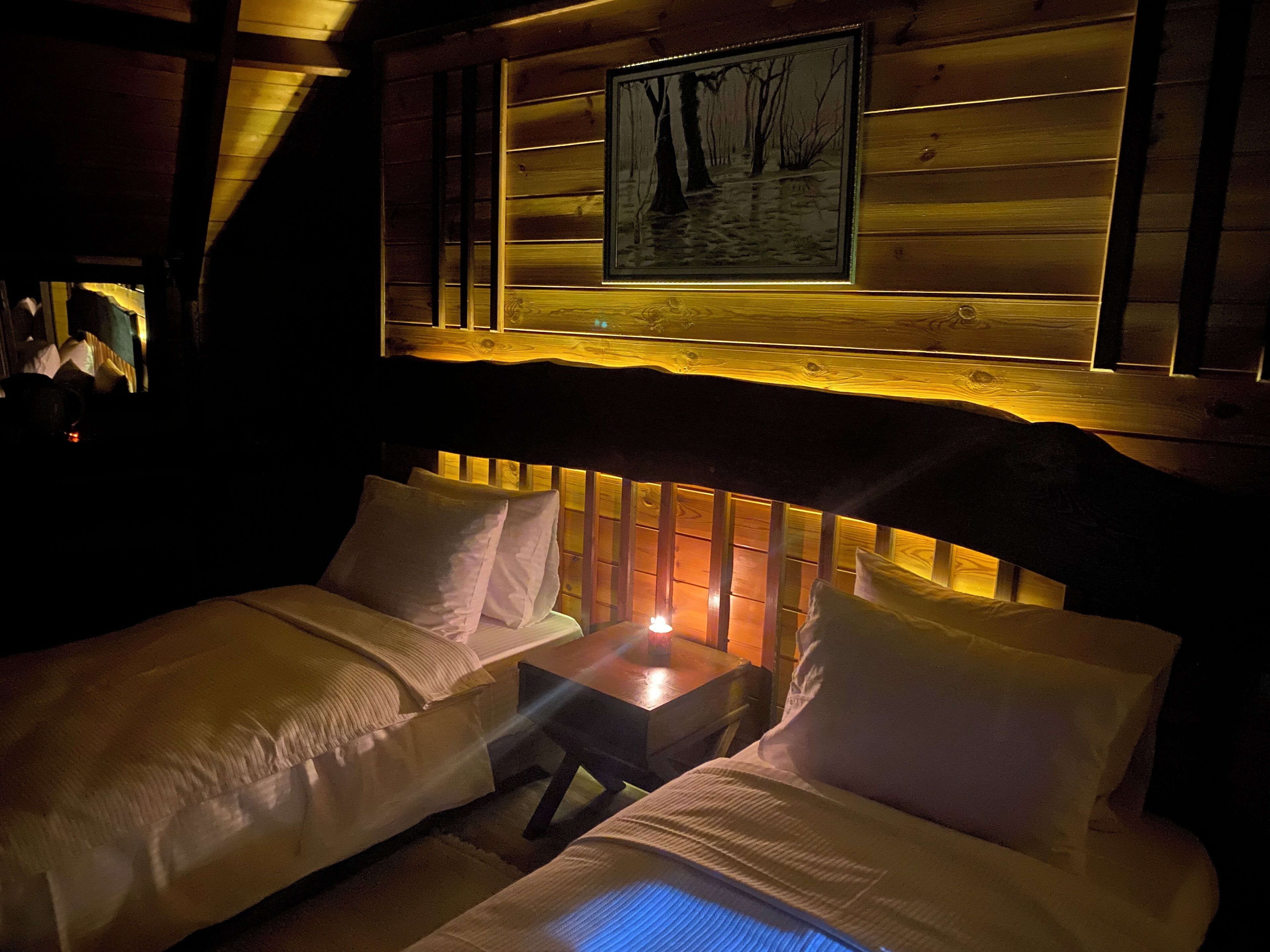 Room, City View | Bed sheets