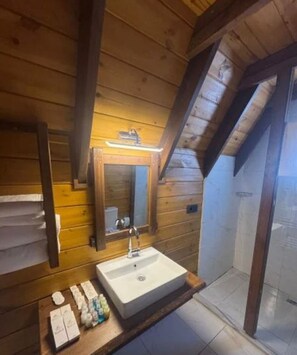 Bungalow | Bathroom