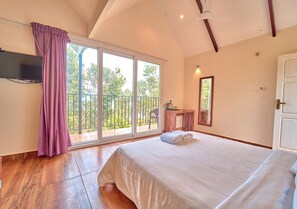 Premium Room, Balcony, Mountain View