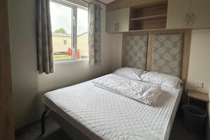 2 عدّة غرف نوم