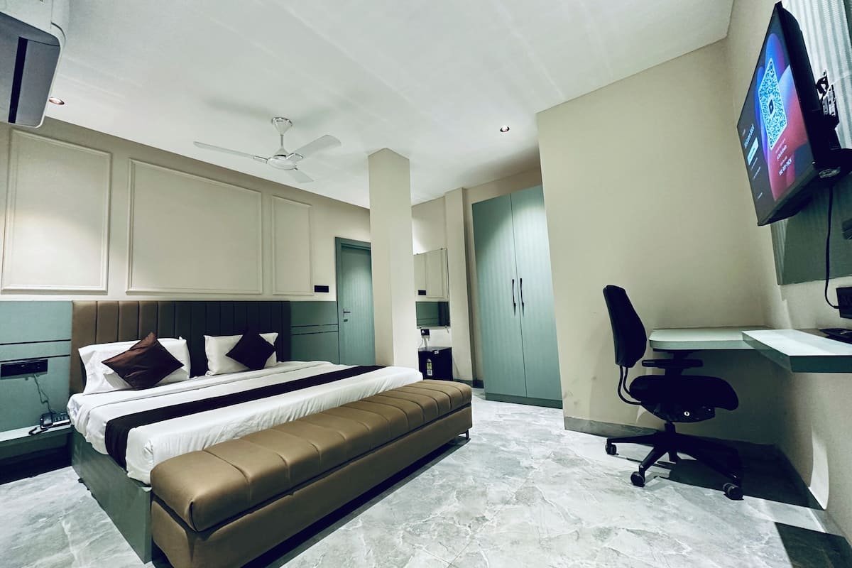 行政双人房 | 办公桌、免费 WiFi、床单