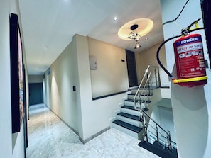 Lobby - Hotel Balaji Inn, Ayodhya Bypass (Bhopal)