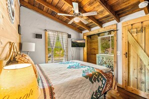 3 makuuhuonetta, silitysrauta/-lauta, Wi-Fi, vuodevaatteet