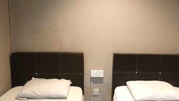 Standard Twin Room | Free WiFi