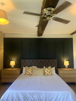 8 bedrooms, iron/ironing board, WiFi, bed sheets