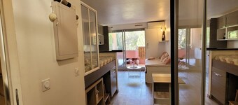 Seaside Studio Apartment - Les Sablettes