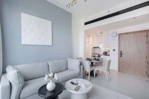 Apartment | 1 bedroom, Internet - Jumeirah Village Circle for 4 in a Great Location (Dubai)