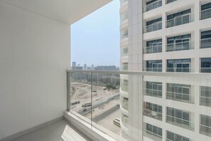 Studio | Internet - Al Barsha Studio Sleeps 2 in a Great Location (Dubai)