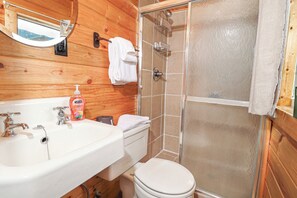 Douche, serviettes fournies