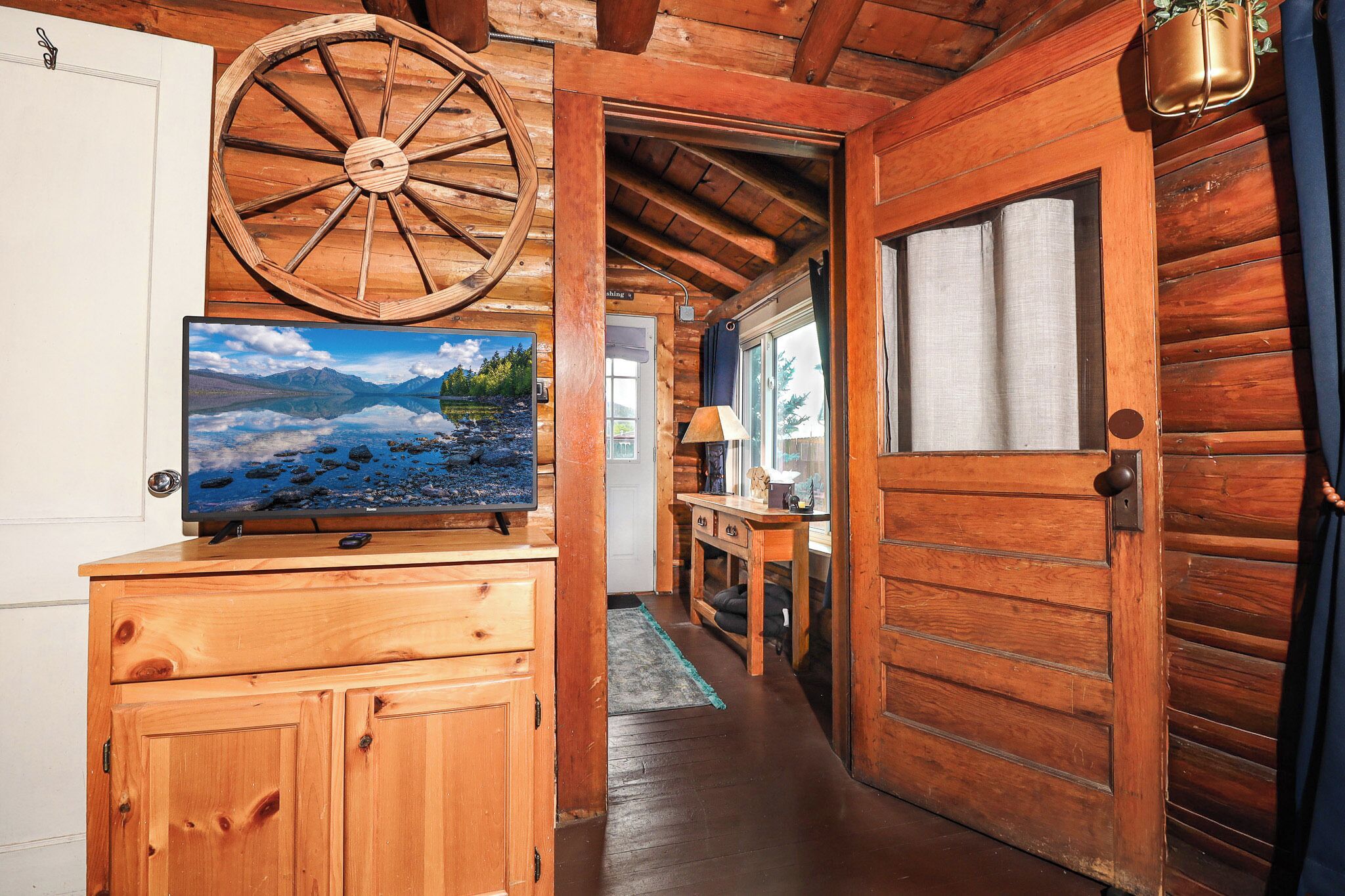 المنشأة من الداخل