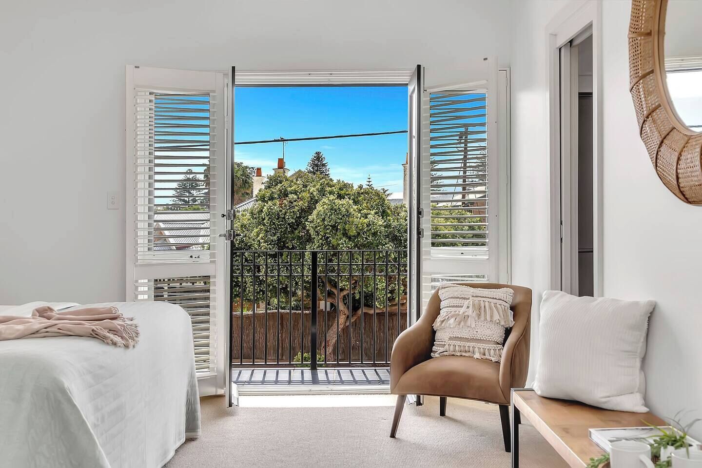 4 عدّة غرف نوم ومكتب وواي فاي وملاءات أسرّة