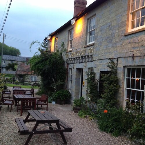 Entire spacious country home in beautiful Staple Fitzpaine