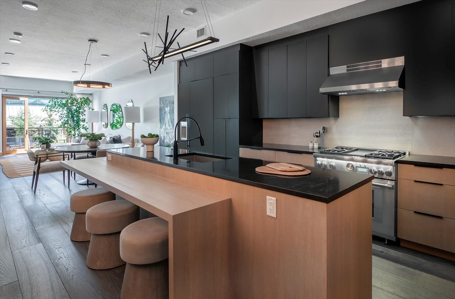 ثلاجة، ميكروويف، فرن، موقد طهي مسطح