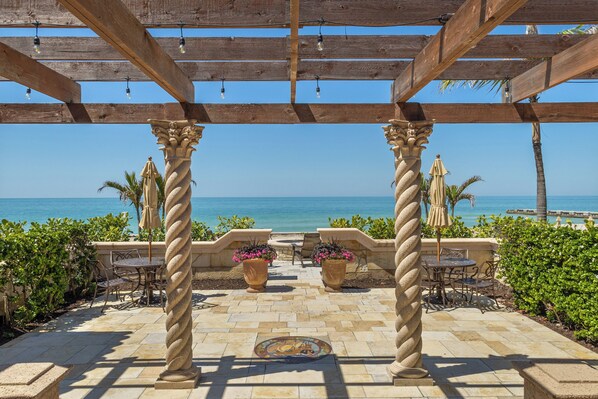 Terrace/patio - Aria #203 A Gorgeous 3-Bedroom + Theater Room Luxury Retreat by RVA (Longboat Key)