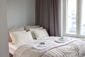 مكواة/لوح كي وواي فاي وملاءات أسرّة