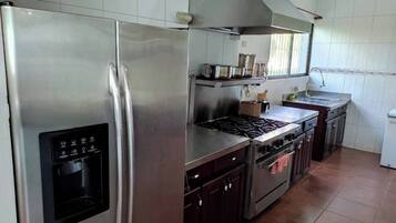 Villa, 6 Bedrooms, Smoking, Private Pool | Interior