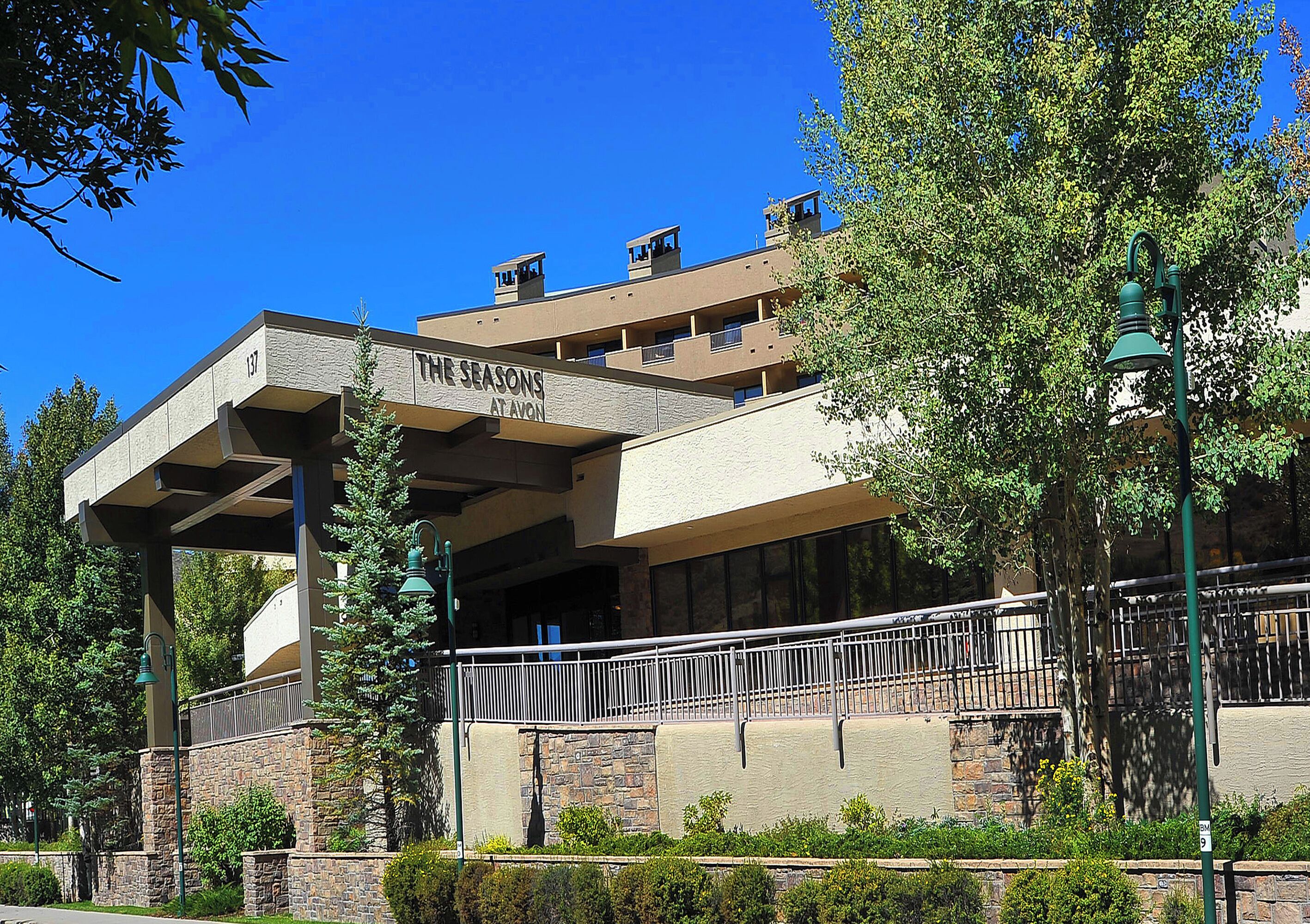 المنشأة من الخارج