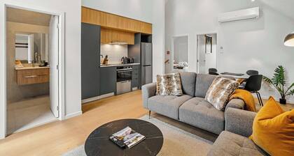 Lake and Peaks 2 Bedroom Apartment