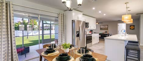 House (3 Bedrooms) | Interior