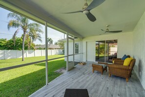 House (3 Bedrooms) | Interior - Game, Shop & Beach-hop: Family Home in Cape Coral (Cape Coral)