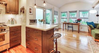 Burlington Escape By Lake Champlain & Bike Path