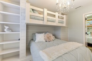Apartment (3 Bedrooms) | Interior - Boat, Fish & Walk to Beach: Waterfront Destin Gem! (Destin)
