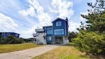 House (5 Bedrooms) | Front of property