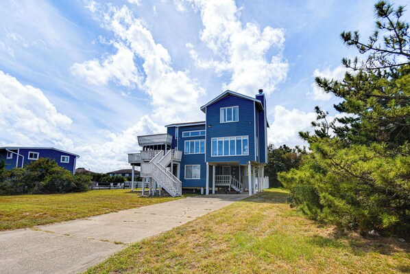 House (5 Bedrooms) | Front of property