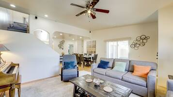 House (3 Bedrooms) | Interior