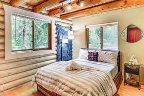 House (2 Bedrooms) | Interior - Lake Margaret Access: Boho Log Cabin w/ Backyard (Duvall)