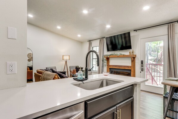 Casa (2 Bedrooms) | Interior