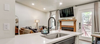 Walk to Table Rock Lake: Updated Cabin w/ Deck!