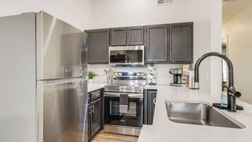 House (2 Bedrooms) | Bahagian dalam