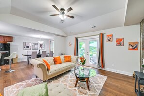 House (3 Bedrooms) | Interior - 3BD House W/quiet Living, City Access: 6Mi to Dtwn (Charlotte)