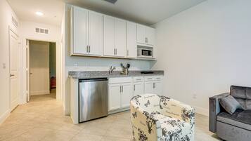 Apartment (1 Bedroom) | Interior