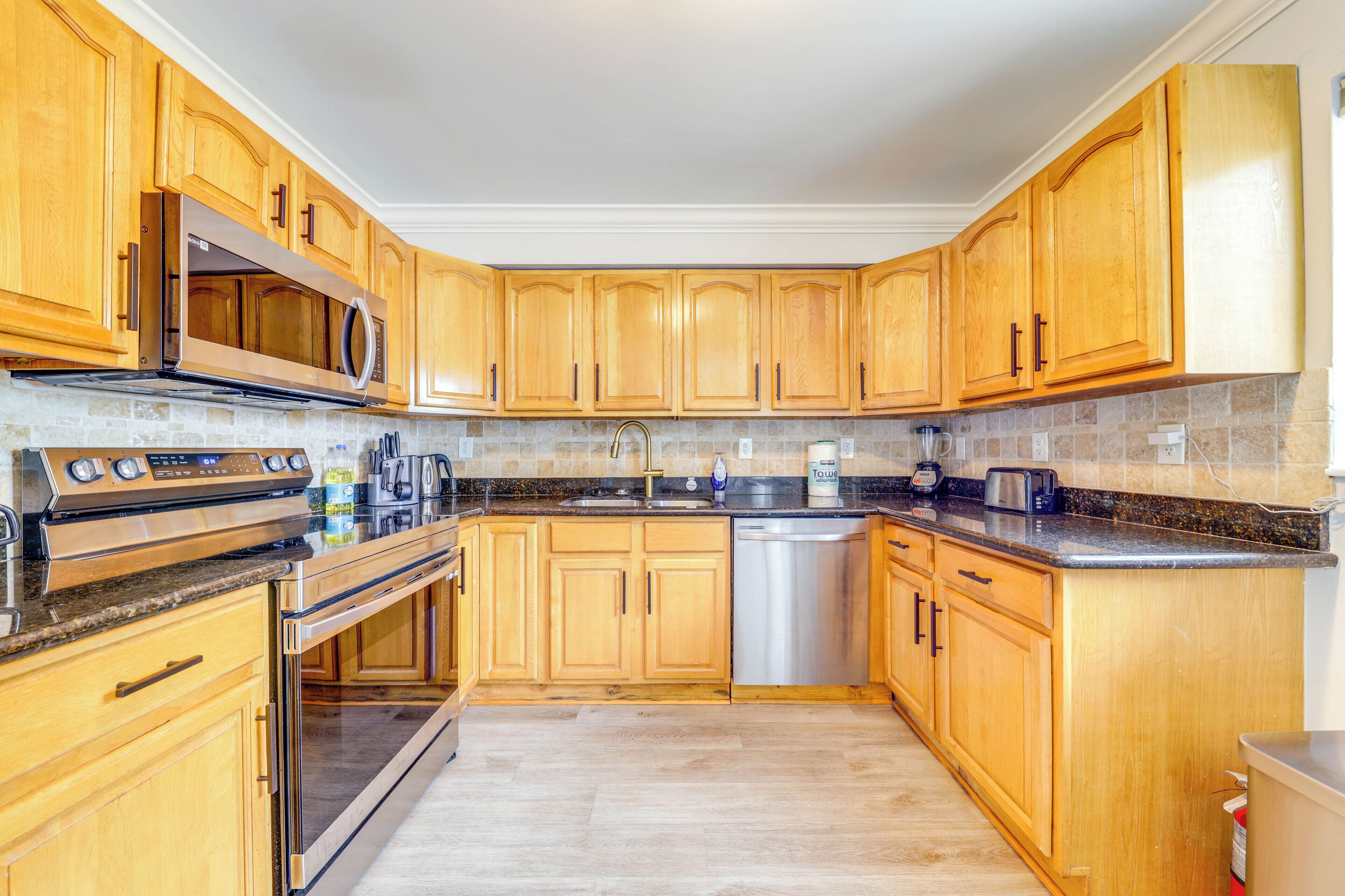 House (4 Bedrooms) | Interior