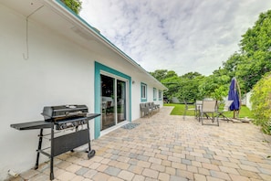 House (4 Bedrooms) | Front of property