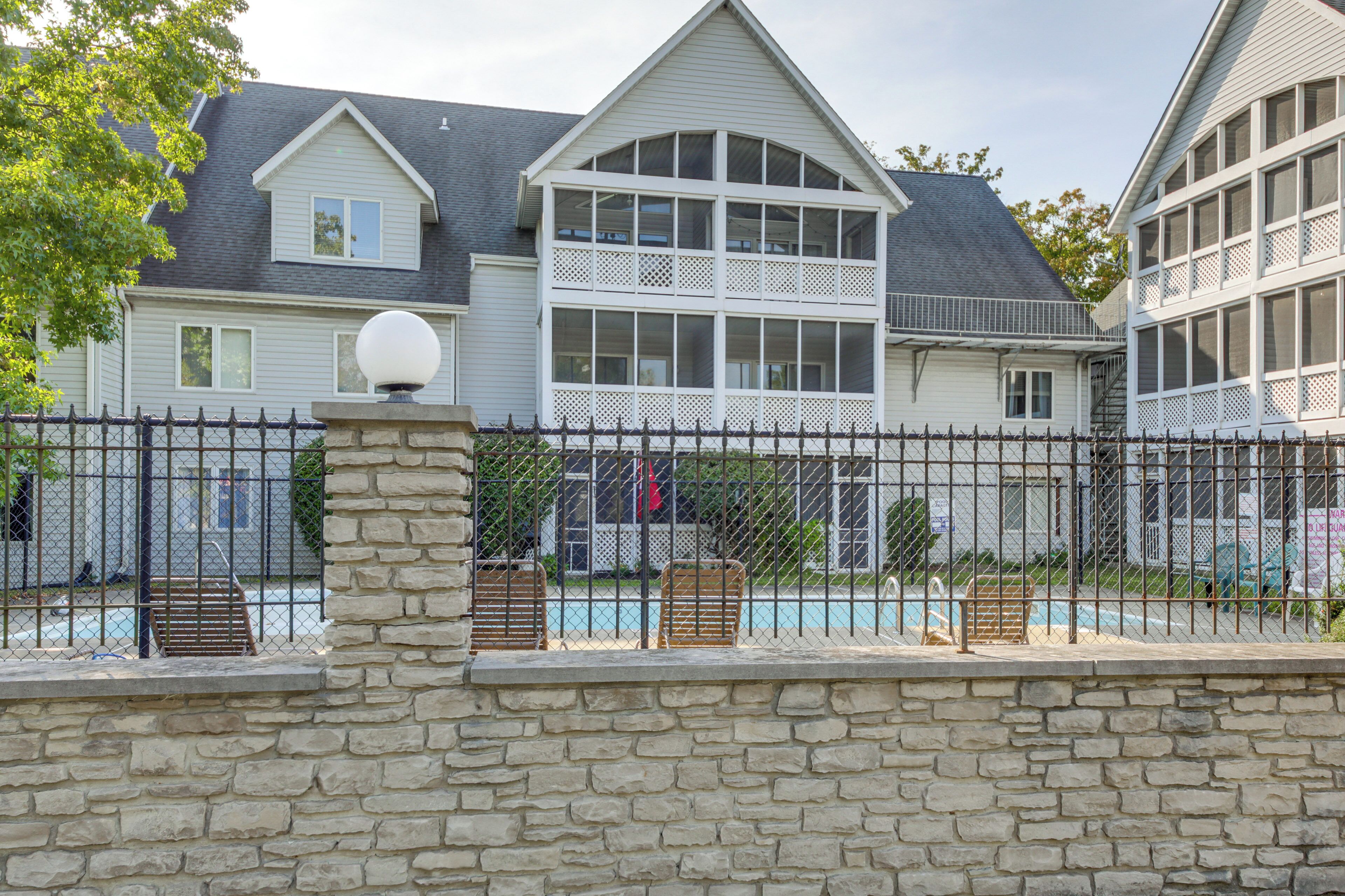 Apartment (1 Bedroom) | Interior