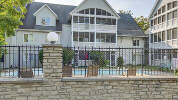 Apartment (1 Bedroom) | Interior