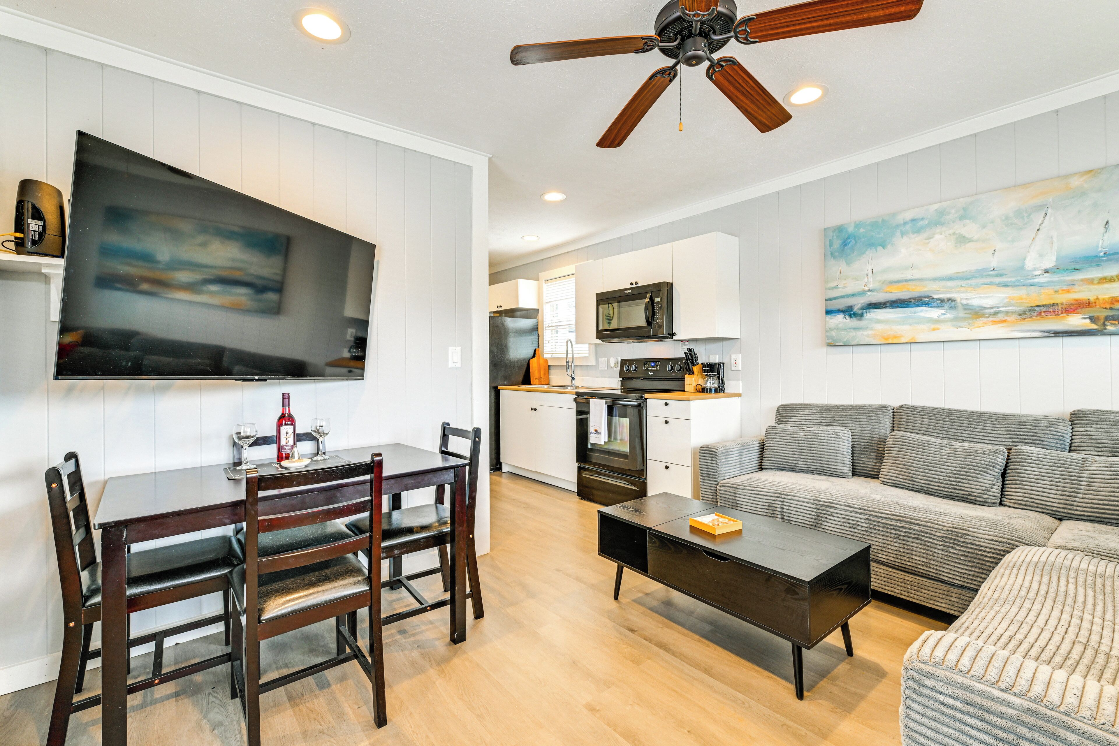 House (2 Bedrooms) | Front of property